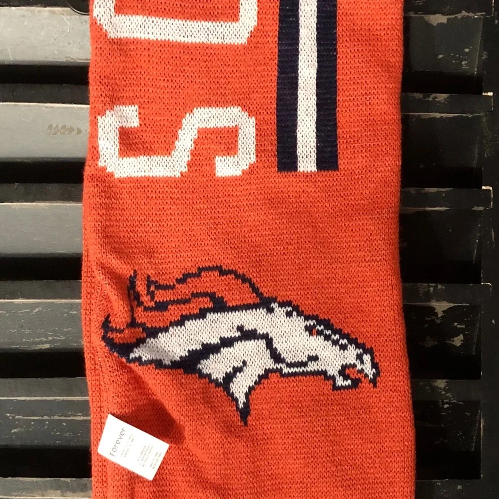 FOREVER COLLECTIBLES NFL Football Denver Broncos Scarf